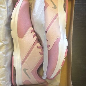 Nike  Air Bella Women's Pink Sneakers